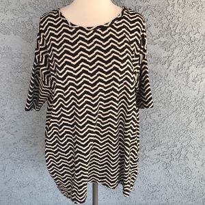 LulaRoe Black White Stripped Irma High Low Shirt